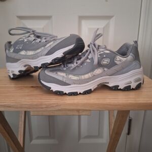 Skechers Women's D'Lites Gray Athletic Sneakers Size 6.5